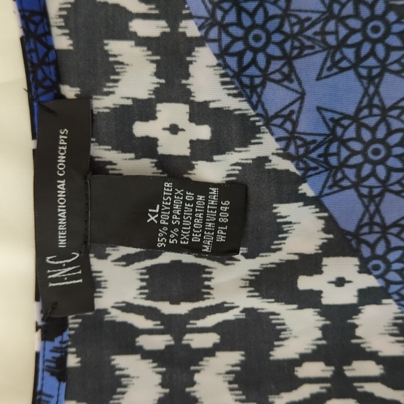 Blouse - Picture 3 of 7